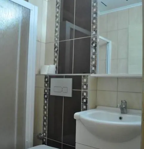 Marsyas ホテル 2*